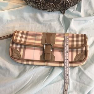 Burberry cute wristlet/pochette